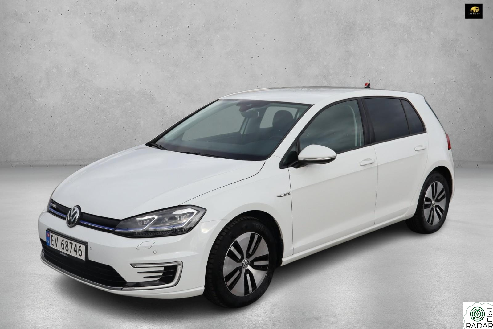 VOLKSWAGEN GOLF | Navi | CC | R.Kam | DAB EU27 100KW