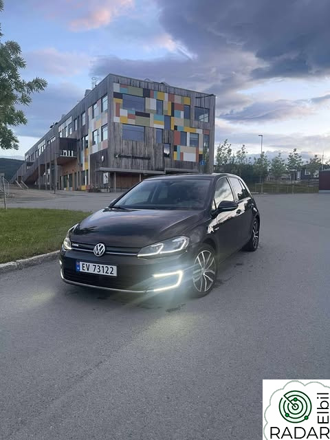 VOLKSWAGEN GOLF Exclusive