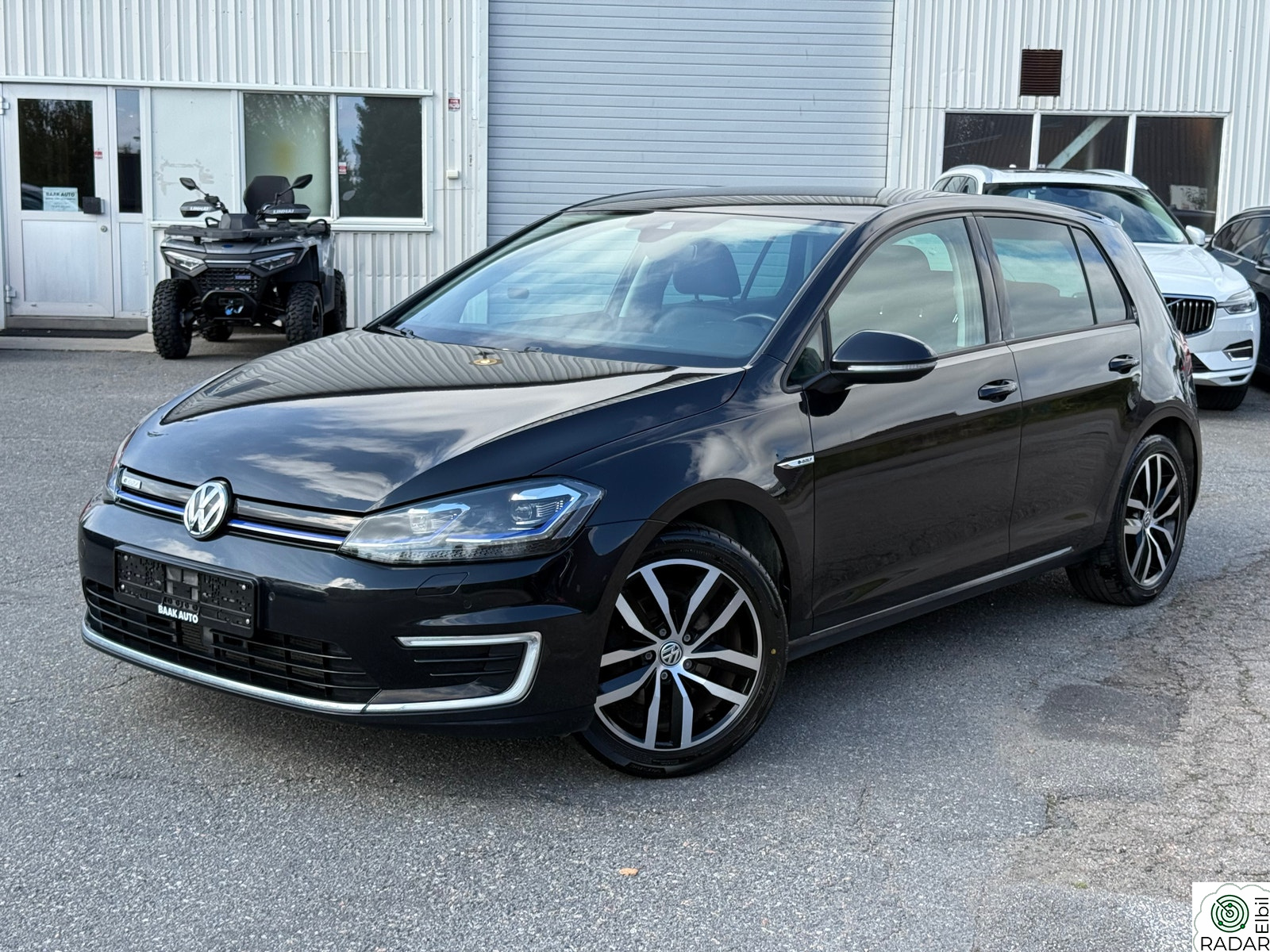 VOLKSWAGEN GOLF Topp utstyrt E-golf Navi+DAB+R.kam+ACC+Skinn++