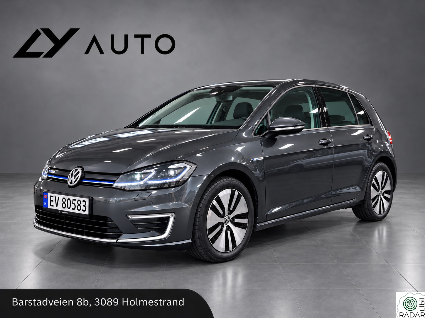 VOLKSWAGEN GOLF 100KW 300KM SKINN/AID/DYNAUDIO/ACC/R.KAM/DAB+!