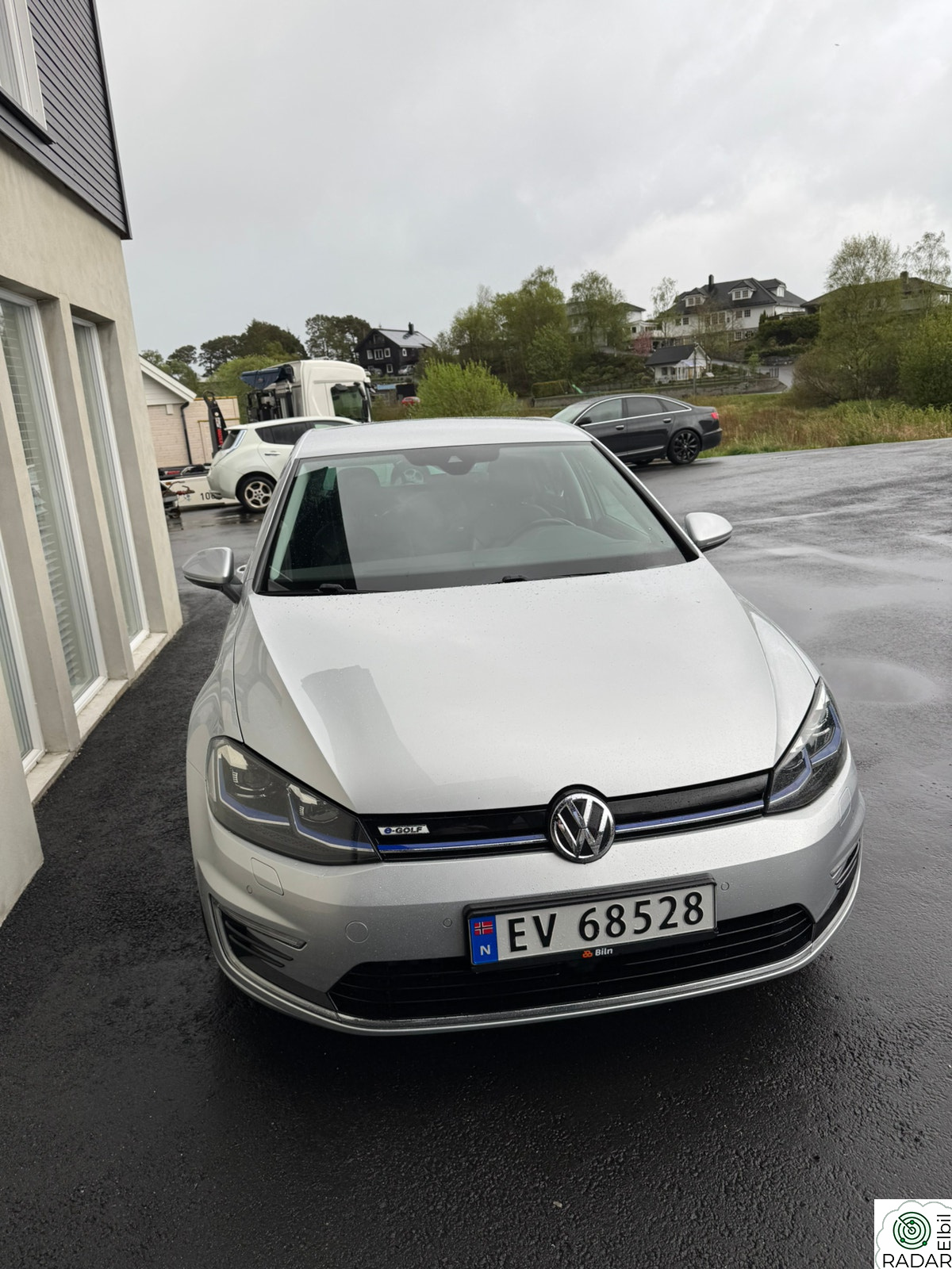 VOLKSWAGEN GOLF E-Golf 136hk Exclusive /Act.info/Rkam/Skinn/Keyless/LED