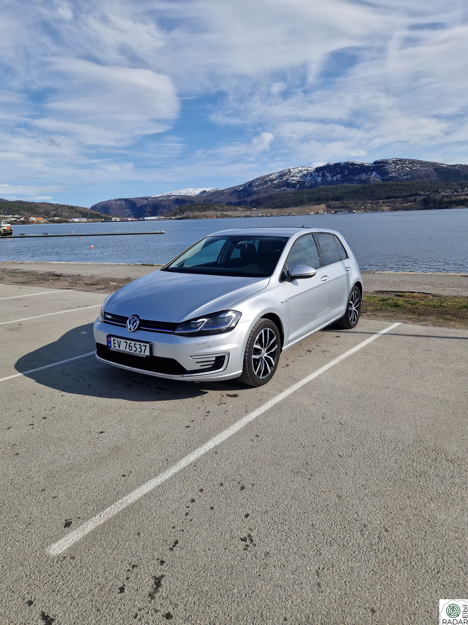 VOLKSWAGEN GOLF E-GOLF // Dynaudio // Skinn // Active info // ++
