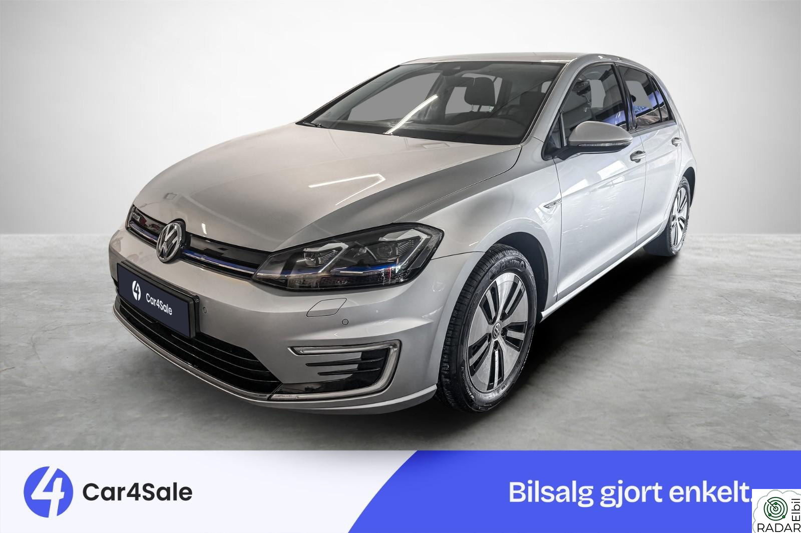 VOLKSWAGEN GOLF 300km/ActiveInfo/Skinn/ACC/R.Kam/Navi High/Norsk