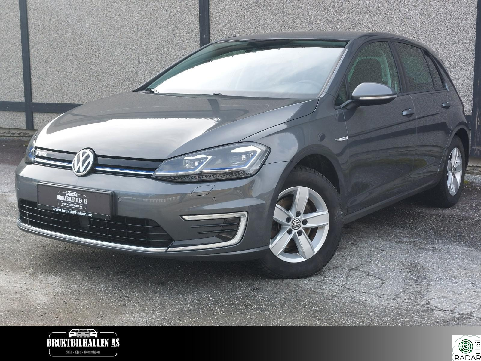 VOLKSWAGEN GOLF E-Golf/136hk/300km/ACC/Kamera/Service/03-28
