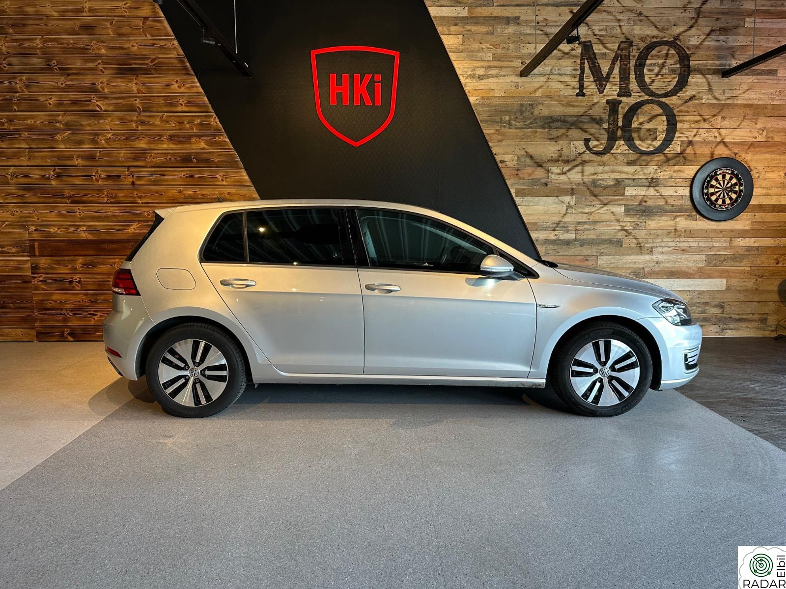 VOLKSWAGEN GOLF e-Golf 100 KW 136 HK Keyless Kamera Navi
