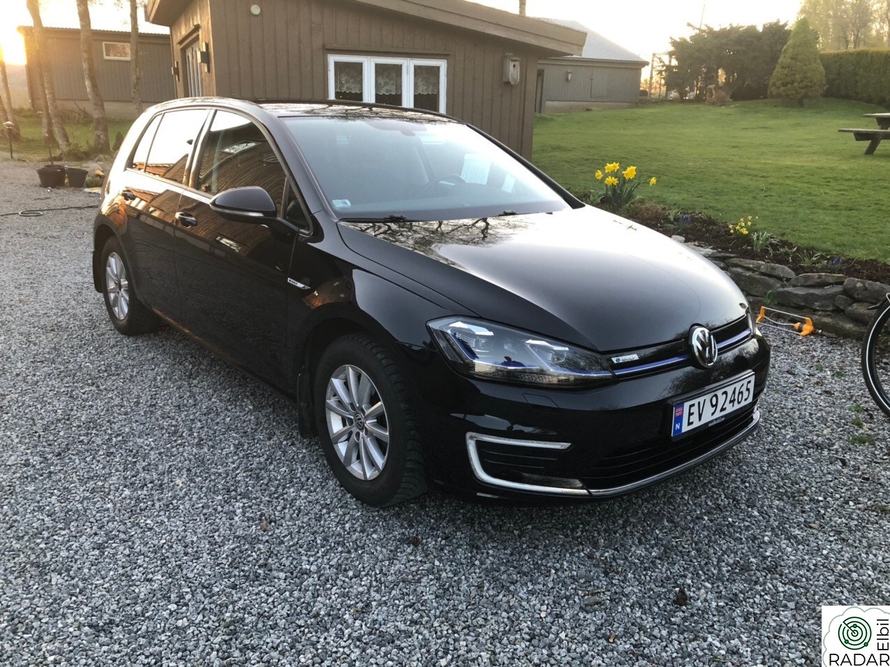 VOLKSWAGEN GOLF e-golf 2019 modell, 300km 114500km