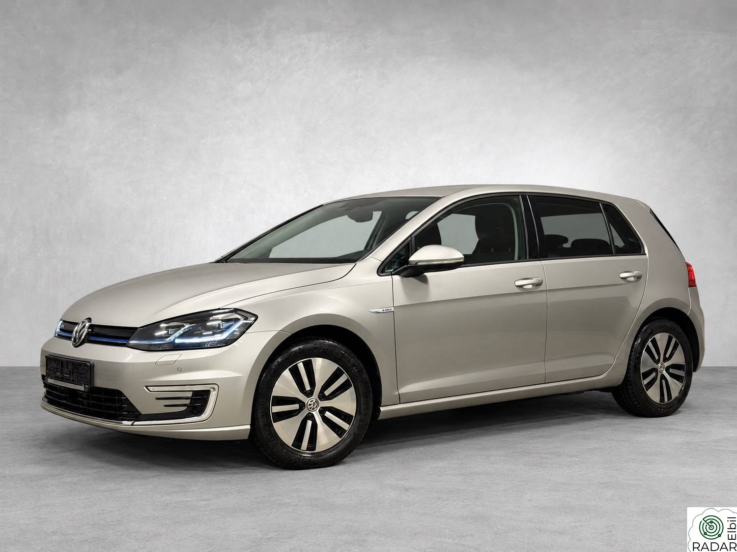 VOLKSWAGEN GOLF E-Golf 136HK 35,8Kwh|300km NEDC|VARMEPUMPE|R.KAMERA