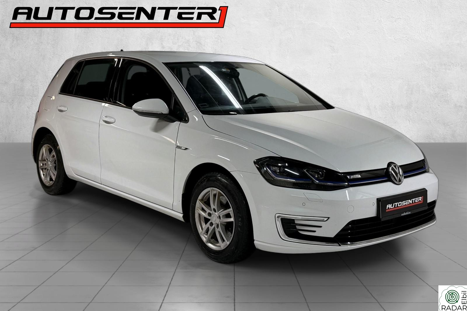 VOLKSWAGEN GOLF E-GOLF // NAVI ACC DAB PARKSENSOR 1-EIER
