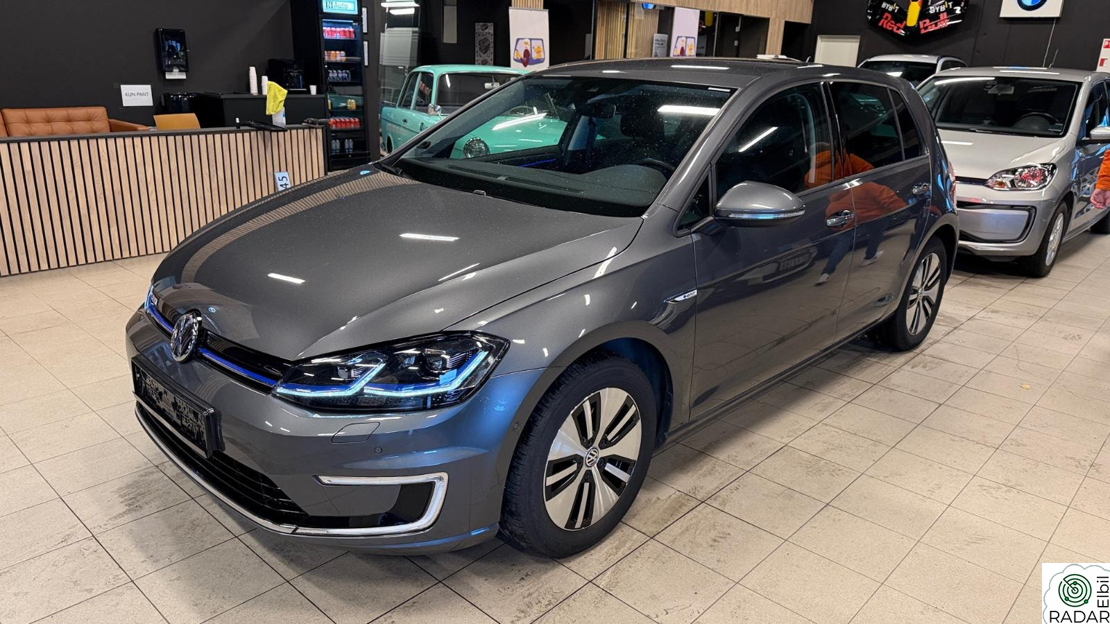 VOLKSWAGEN GOLF Navi/ACC/RyggeKamera/ NY EU/ EN EIER/