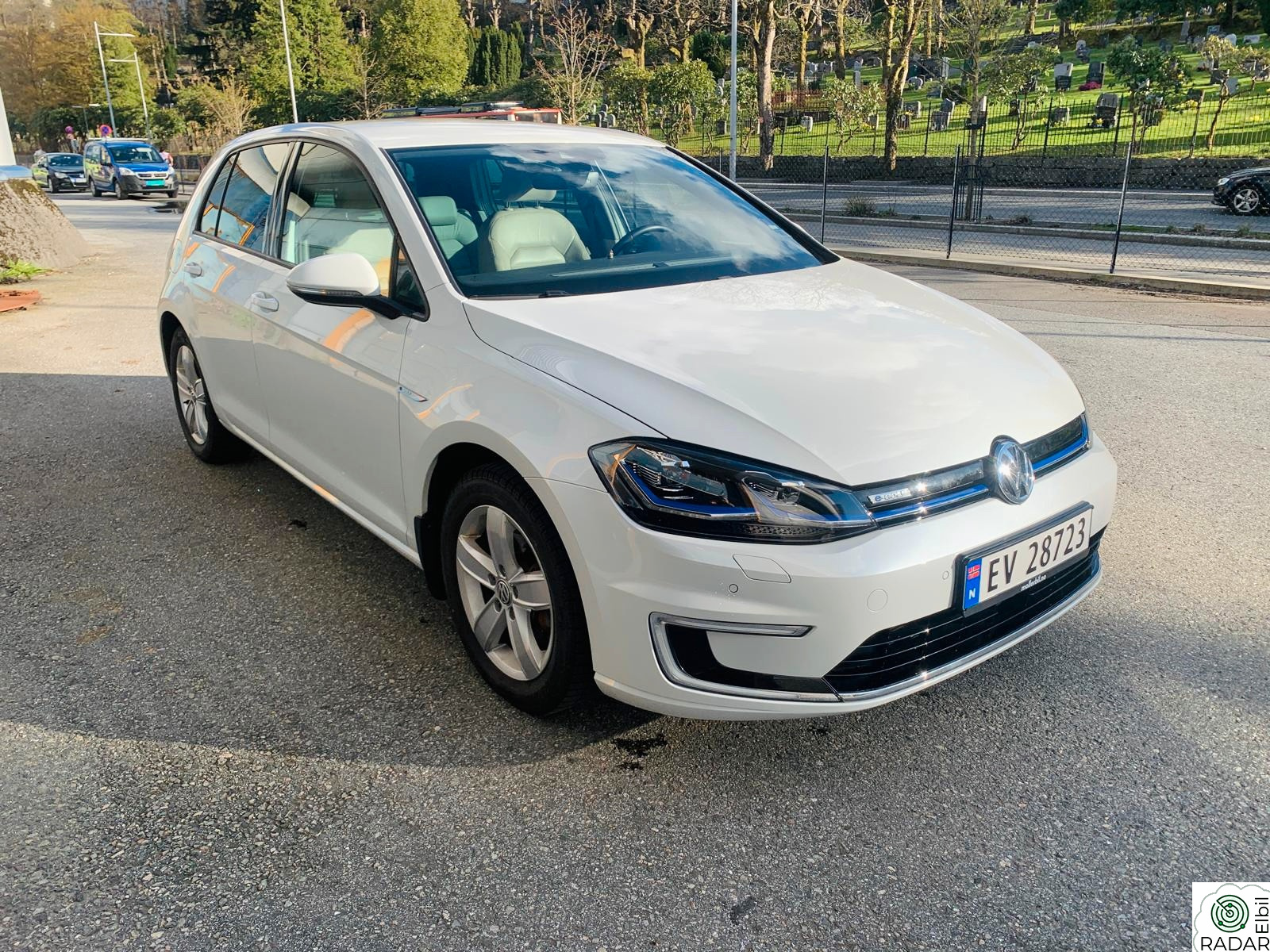 VOLKSWAGEN GOLF E Golf