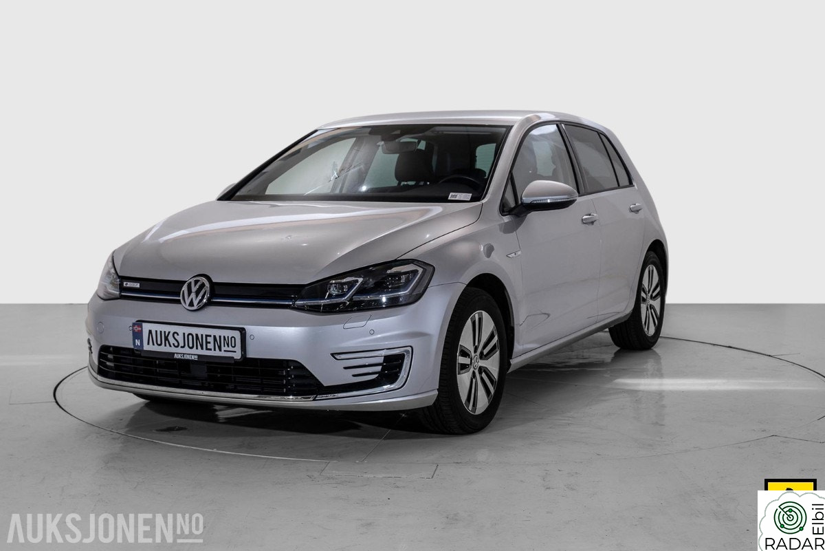VOLKSWAGEN GOLF SKINN KAMERA ACC DIGTAKT DISPLAY VARMEPUMPE