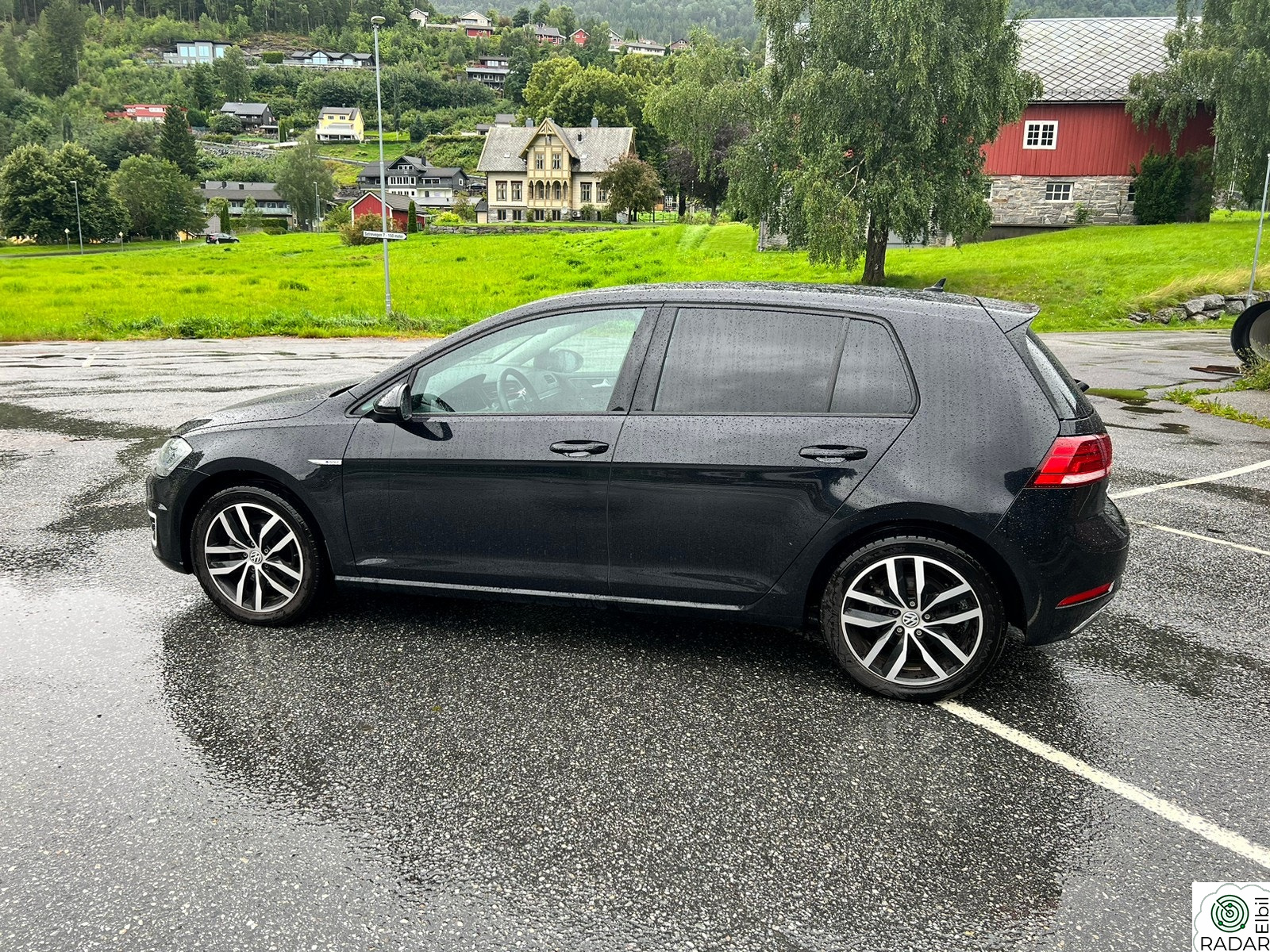 VOLKSWAGEN GOLF E-GOLF