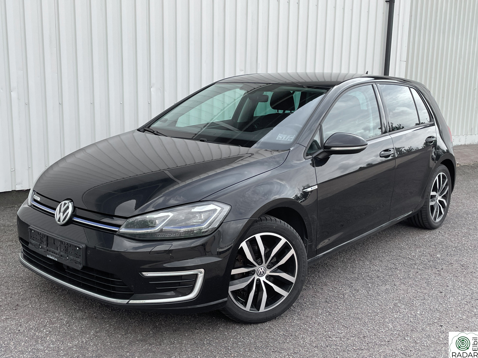 VOLKSWAGEN GOLF E-golf ACC // Virtual cockpit // Navi