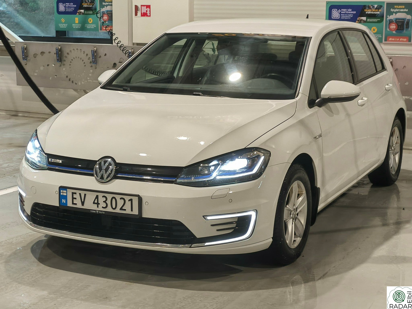 VOLKSWAGEN GOLF e-Golf/Skinn/Navi/r.kamera/v.pumpe