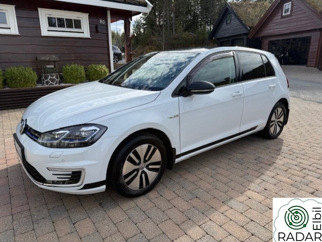 VOLKSWAGEN GOLF AU