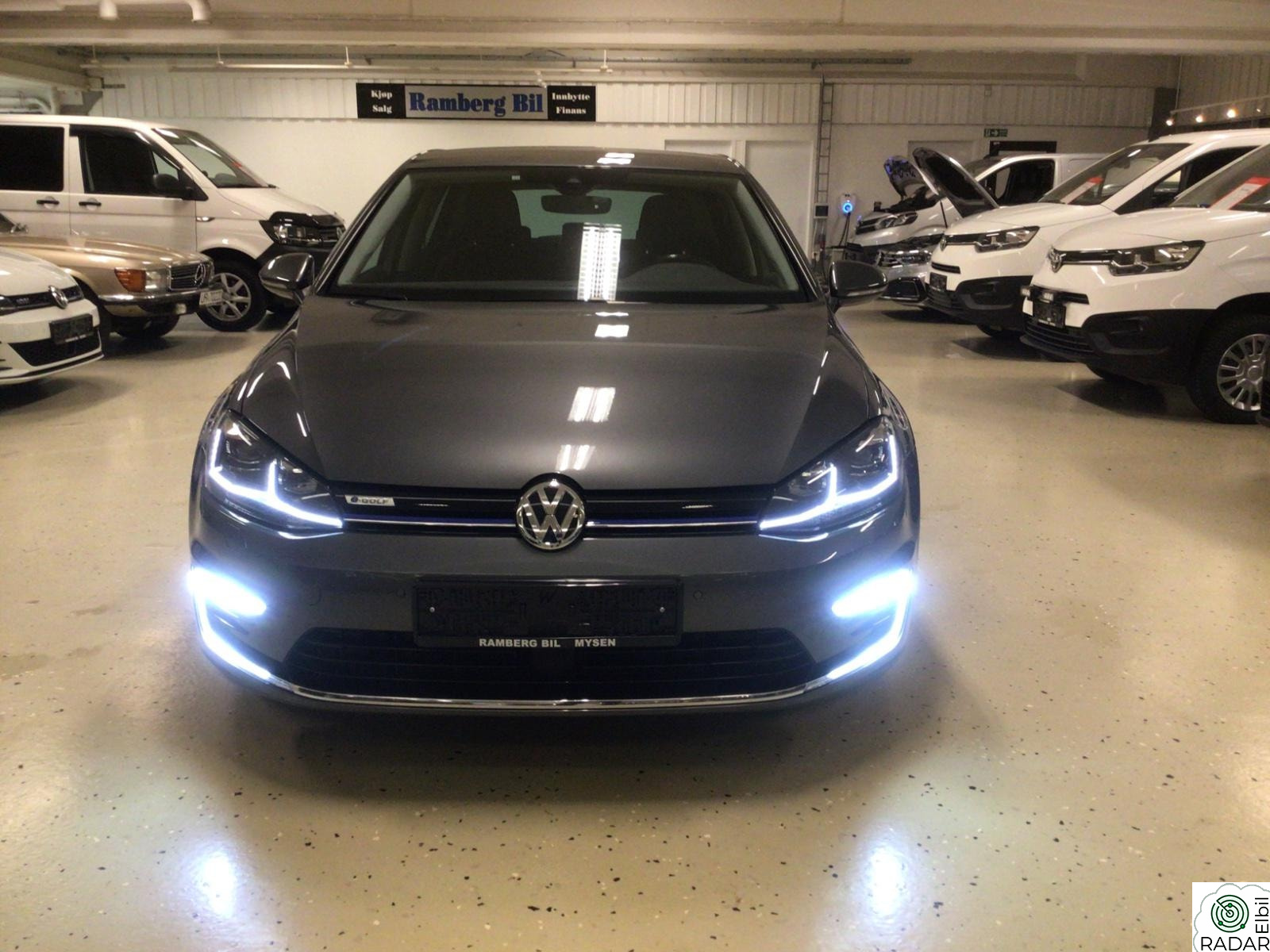 VOLKSWAGEN GOLF SKINN / ACTIVE INFO / R-KAMERA / ADAPTIVE CRUISE / NAVI