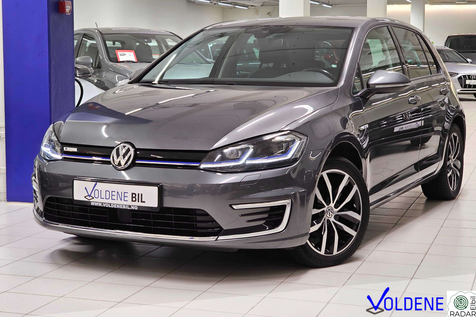 VOLKSWAGEN GOLF 136Hk - Exclusive - Norsk - ACC - Keyless - Navi - Skin