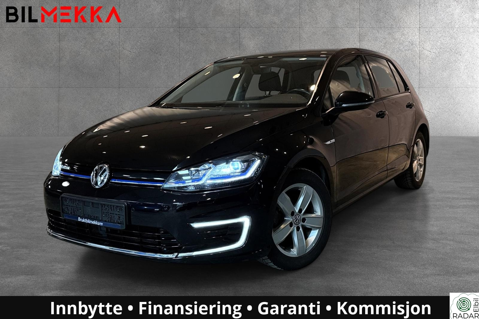 VOLKSWAGEN GOLF 30KWh/Skinn/ACC/Navi/CarPlay/Garanti/Ny Service/EU27