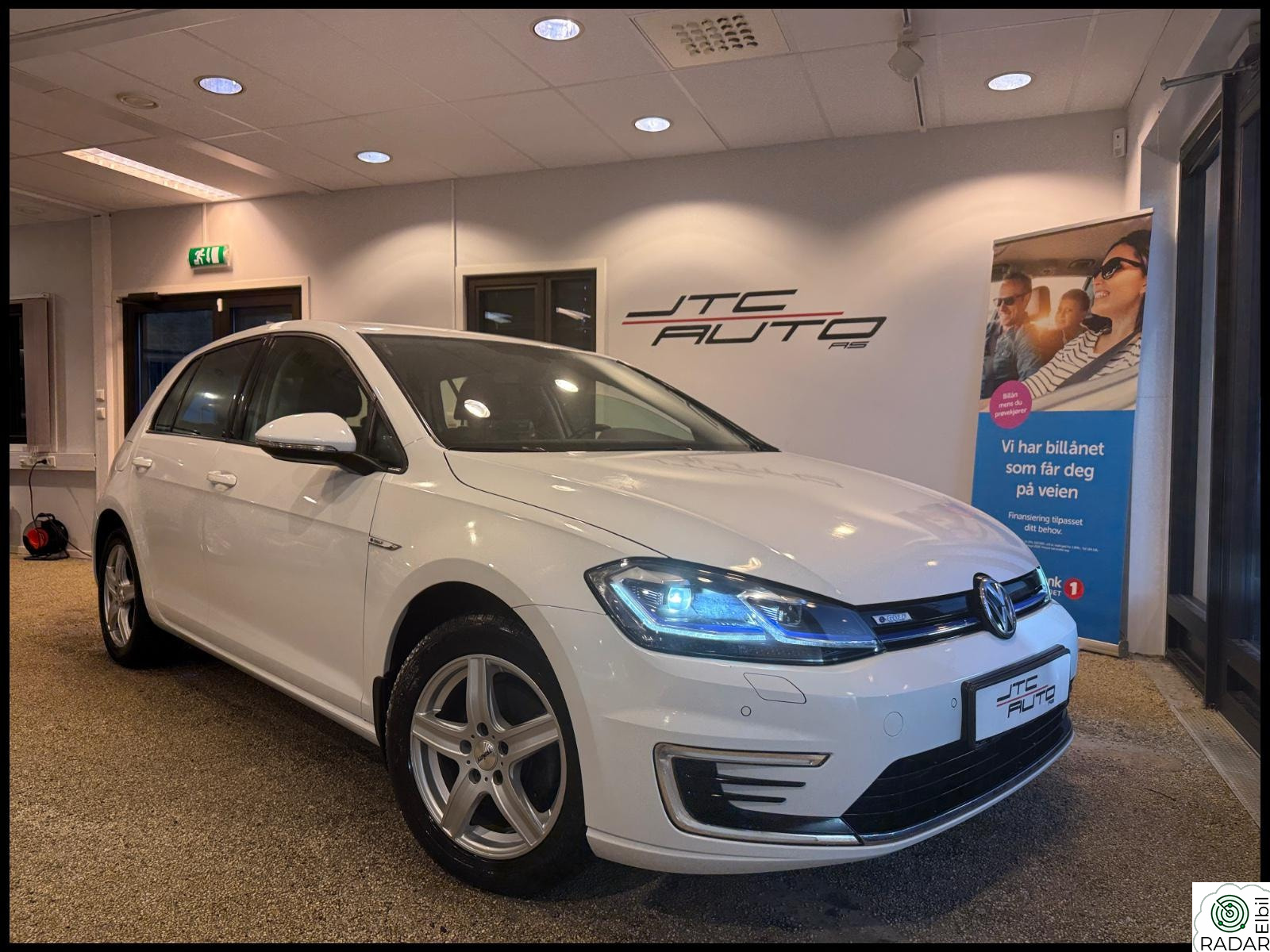 VOLKSWAGEN GOLF E GOLF / ACC / LED / CARPLAY / 230KM WLTP