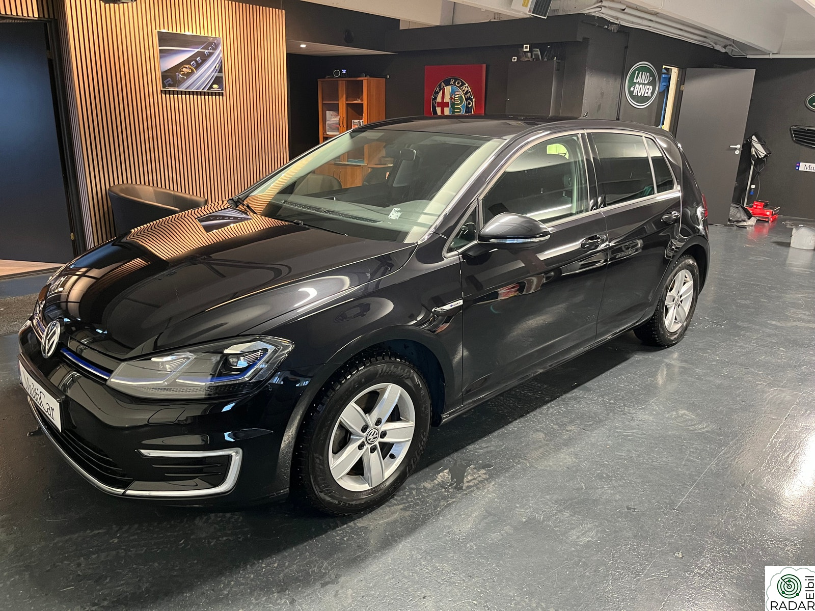 VOLKSWAGEN GOLF R.kam, Led, Skinn, Sp.seter, 1-eier, SE KM