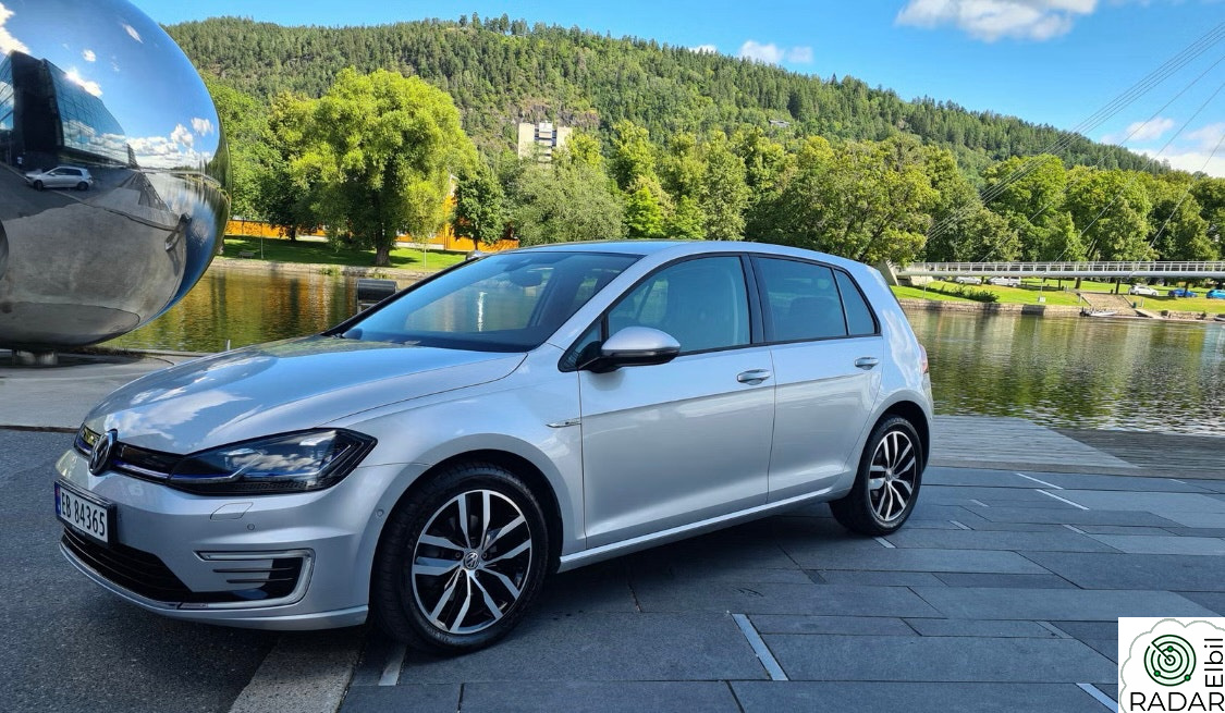 VOLKSWAGEN GOLF Golf-Serie
