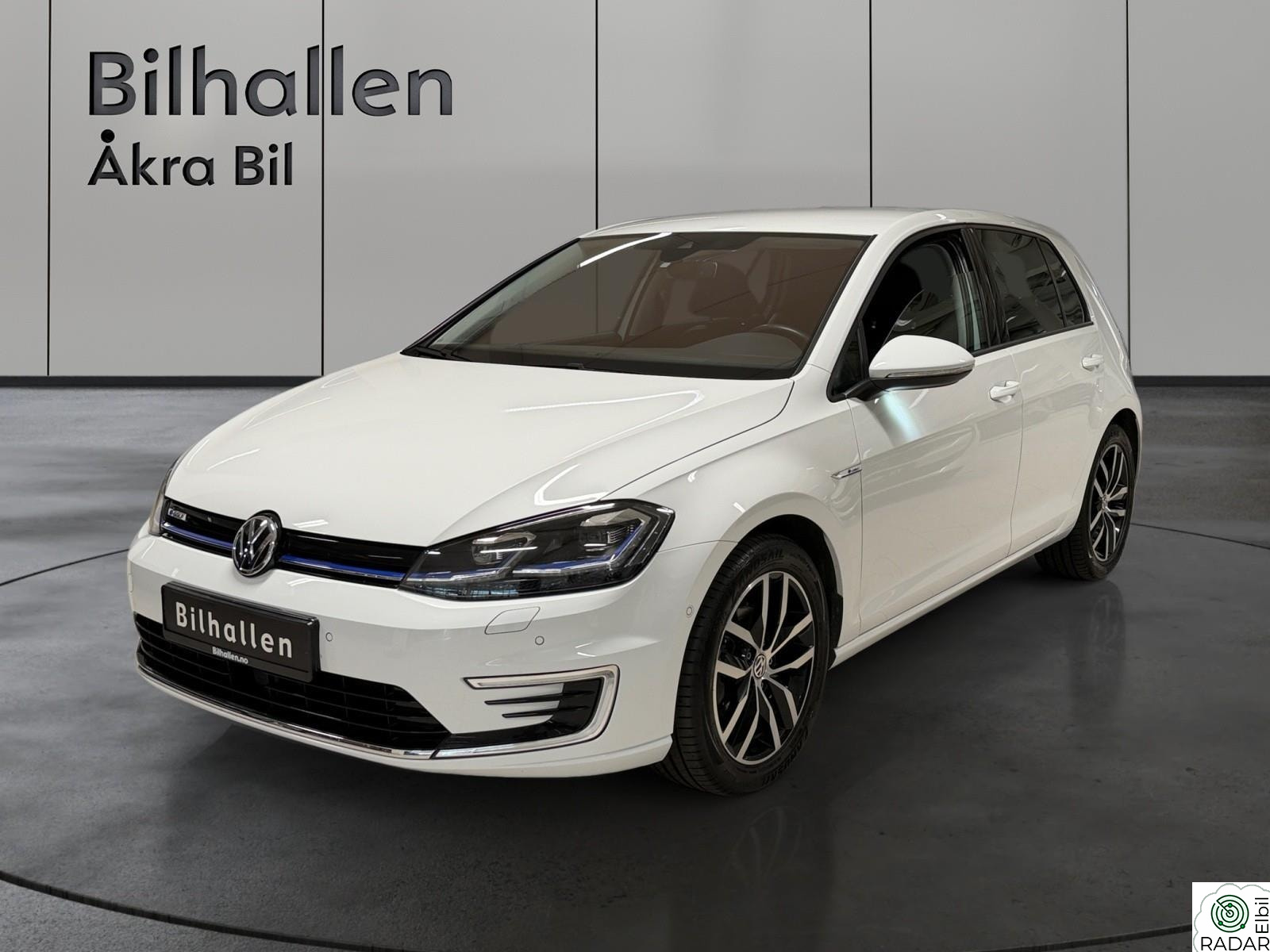 VOLKSWAGEN GOLF Exclusive m/Skinn/Kamera/ACC++