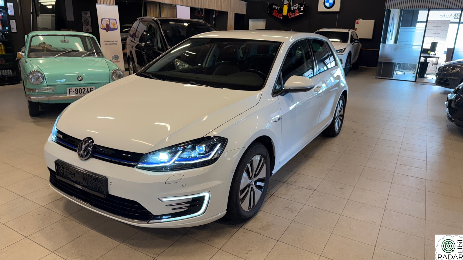 VOLKSWAGEN GOLF Info Display/ DAB/ Navi/ Kamera/V.Pumpe/ NY EU/ EN EIER