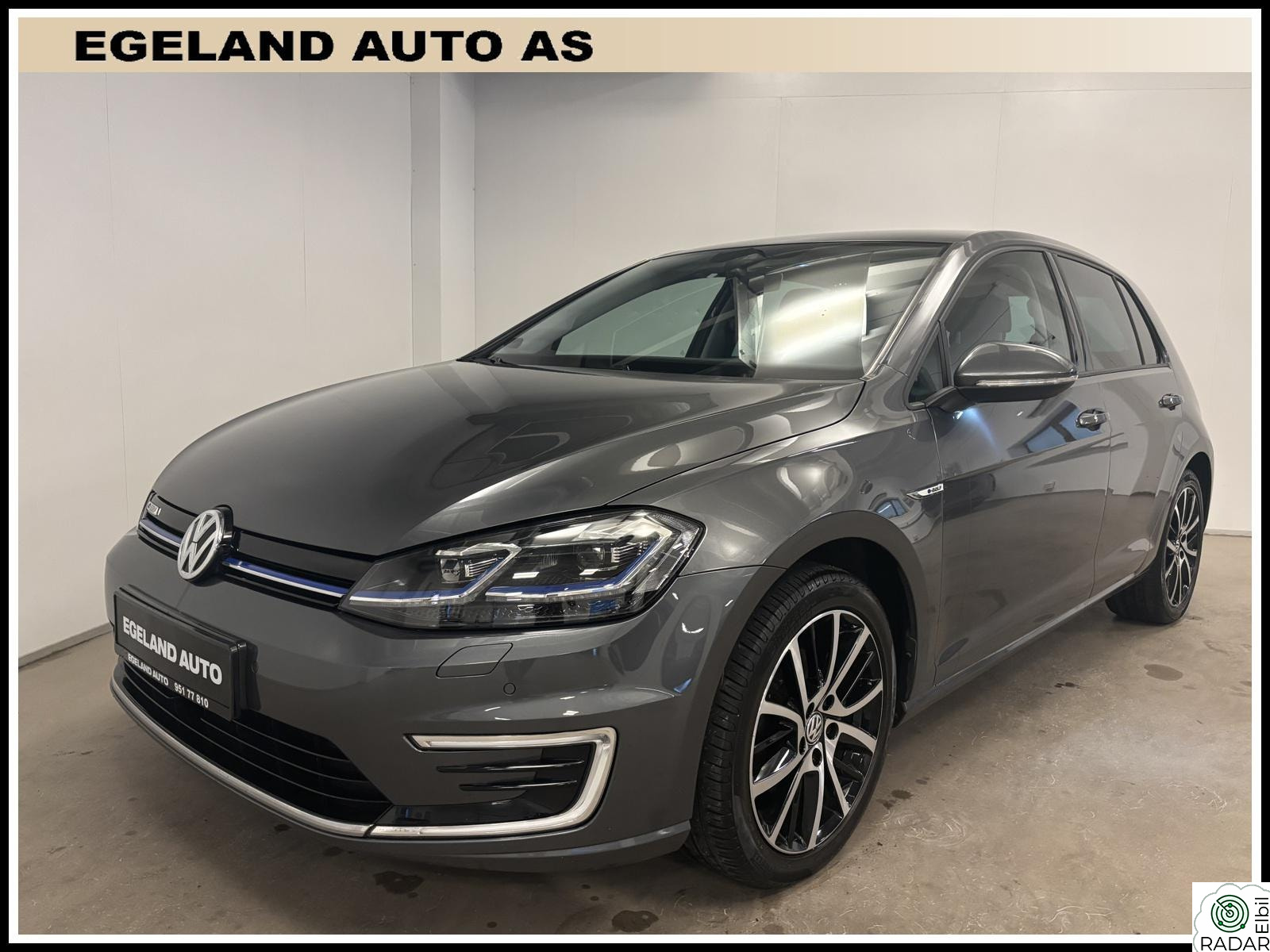 VOLKSWAGEN GOLF e-Golf 136hk 300km * Exclusive * Skinn * R-Kam * ACC *+