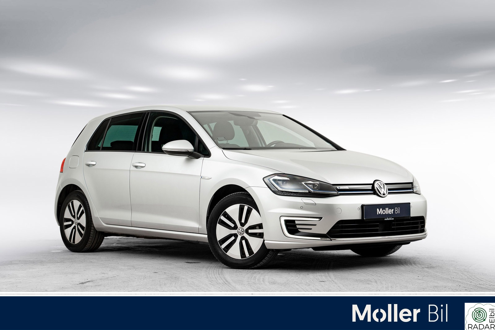 VOLKSWAGEN GOLF E-golf 136 hk R.kamera-Keyless-Mørke ruter