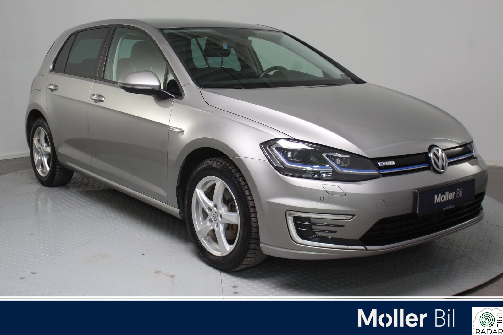 VOLKSWAGEN GOLF E-golf 136 hk - R.Kam, LED, Keyless, Navi
