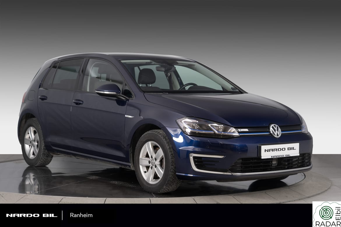 VOLKSWAGEN GOLF E-Golf/ACC/Keyless/LED/Navi/Kamera