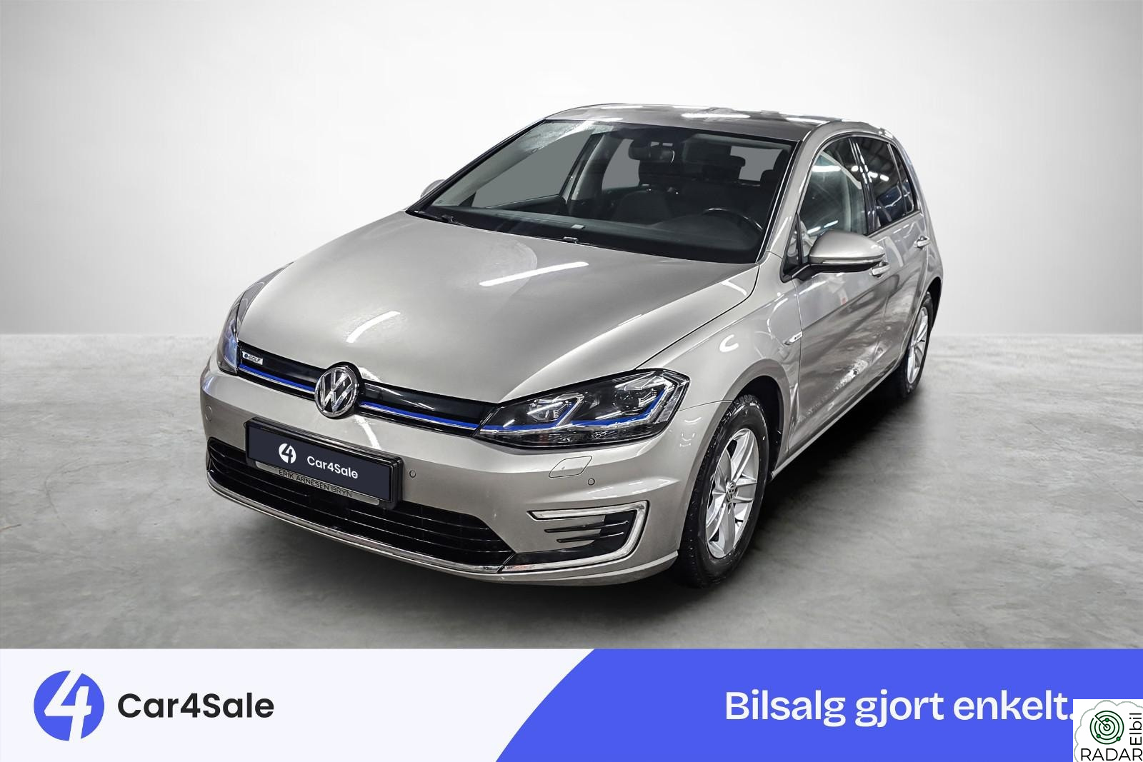 VOLKSWAGEN GOLF 300km / EU 12.27 / V.Pumpe / R.Kam / LED / Norsk / ACC