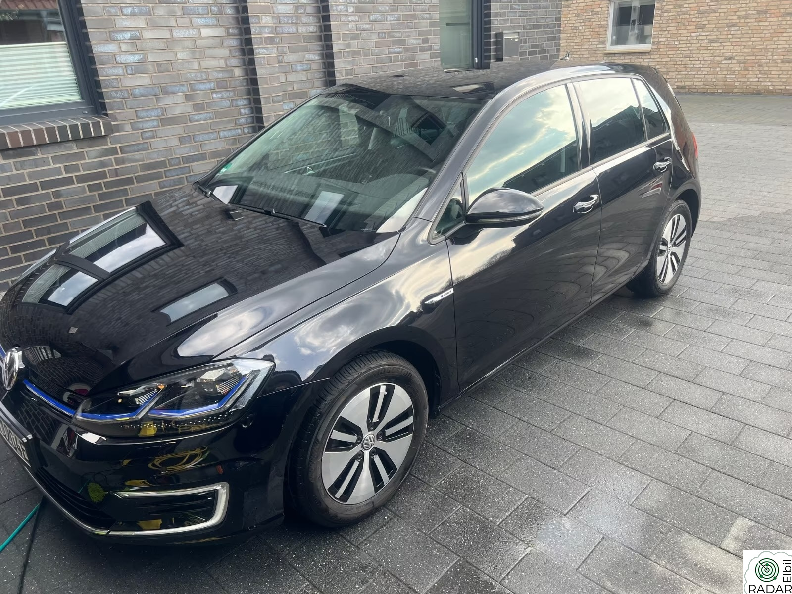 VOLKSWAGEN GOLF Exclusive Skinn Kamera Navi Adaptiv Cruise