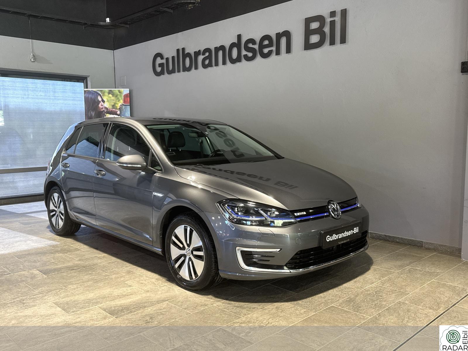 VOLKSWAGEN GOLF 300Km/Exclusive/ACC/Skinn/Kamera/Navi/Keyless/++