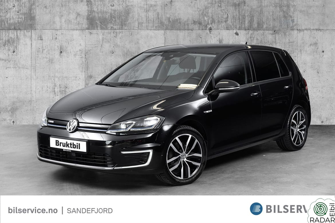 VOLKSWAGEN GOLF Exclusive/Skinnseter/Navi/Kamera/ACC