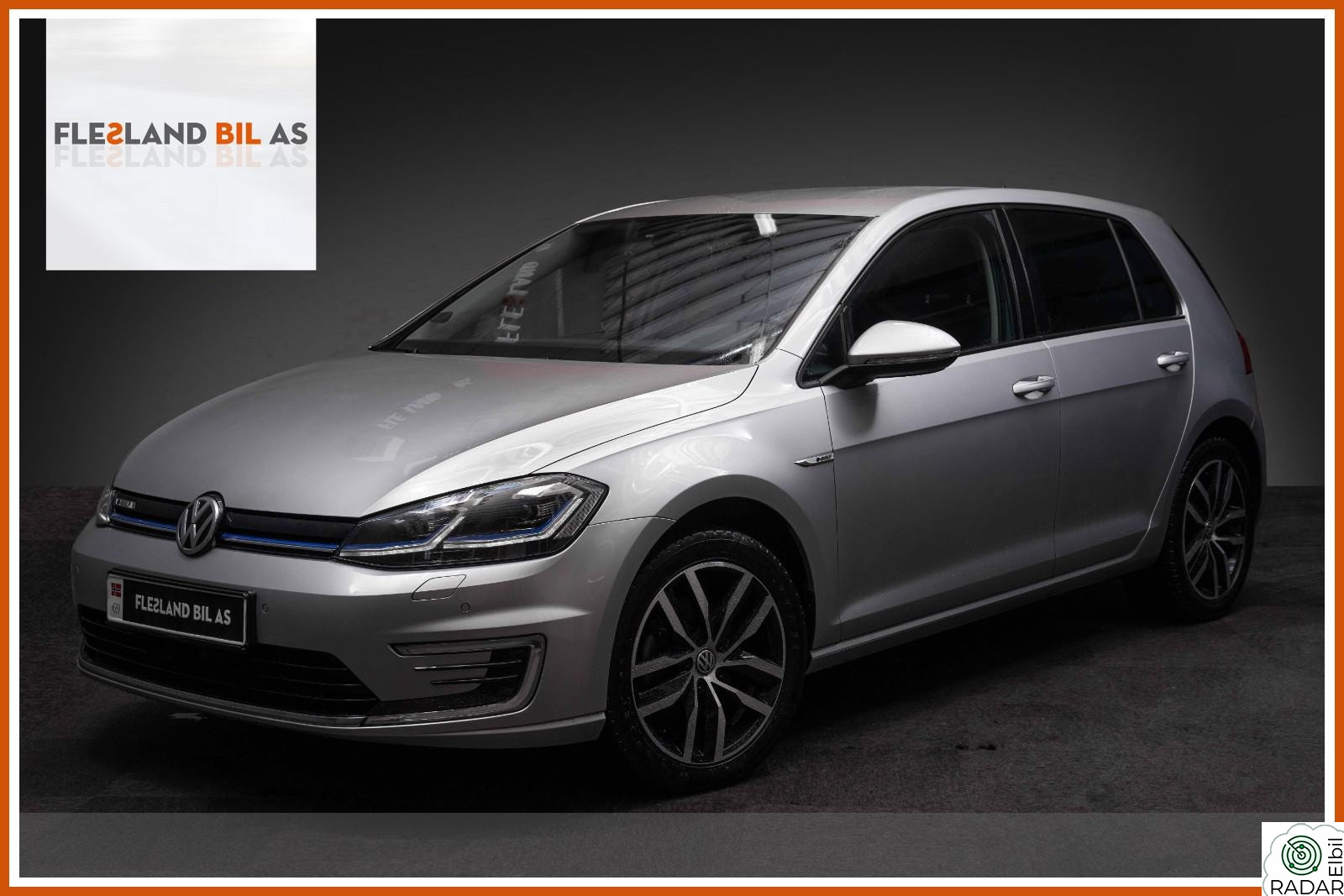 VOLKSWAGEN GOLF 300KM/EXCLUSIVE/ACC/ACTIVEINFO/SKINN/KAMERA/NORSK BIL++
