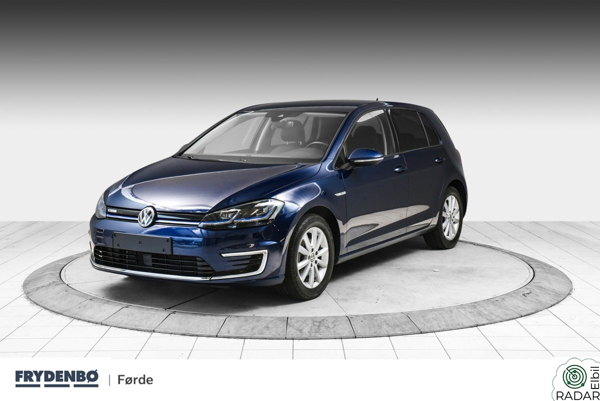 VOLKSWAGEN GOLF 136 hk Exclusive ACC|LED|R.KAM|SKINN|VARMEP.|KEYLESS++