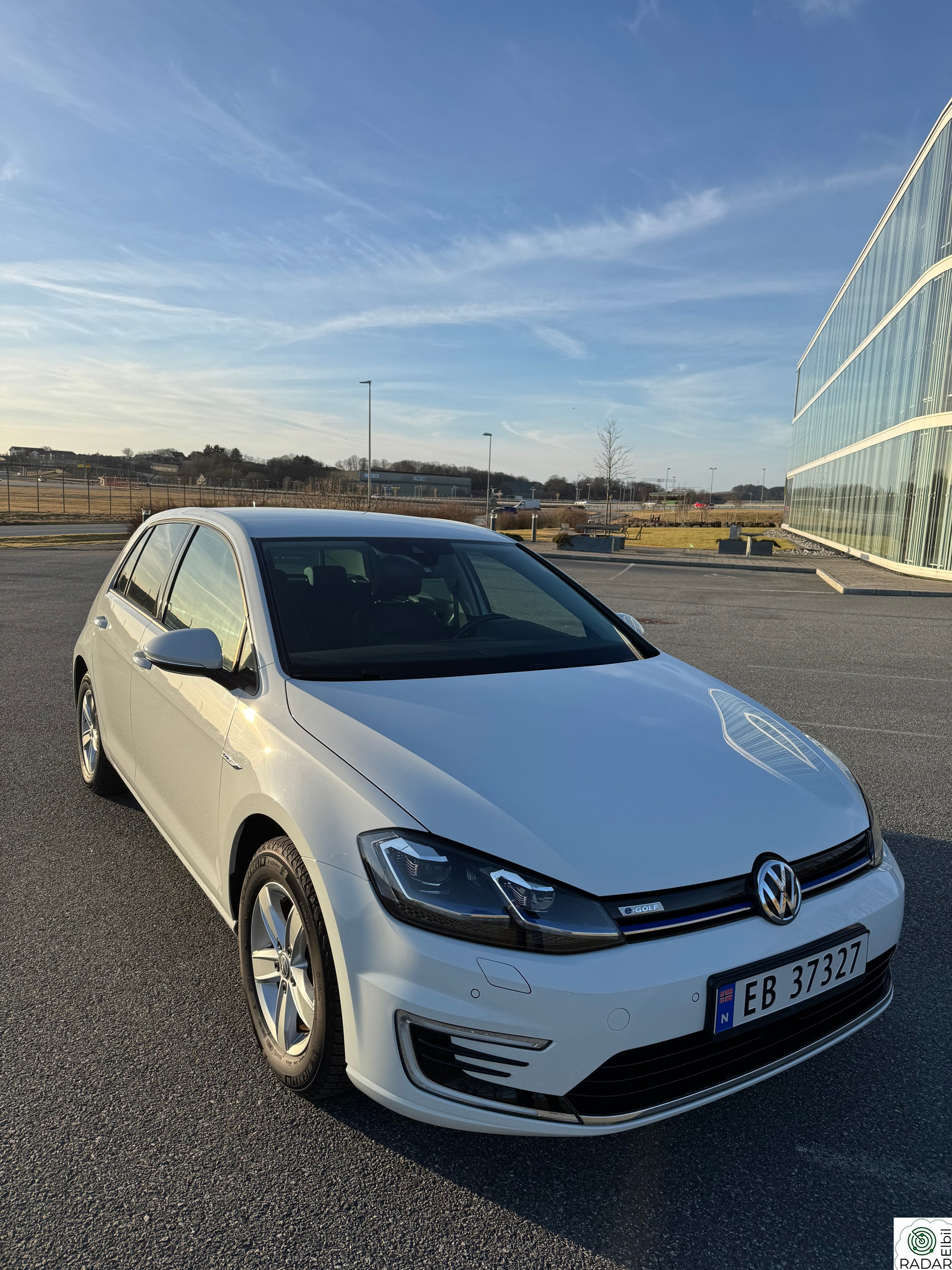 VOLKSWAGEN GOLF eGolf Exclusive (K), 300km