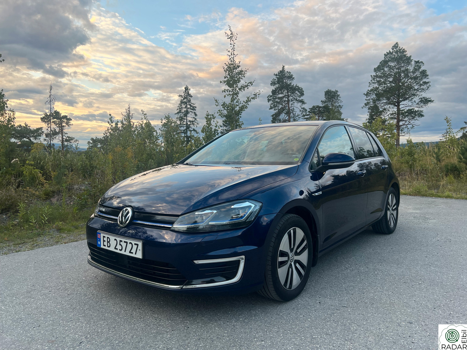 VOLKSWAGEN GOLF Exclusive/Skinn/Kam/Navi/AdaptivCruise/Keyless