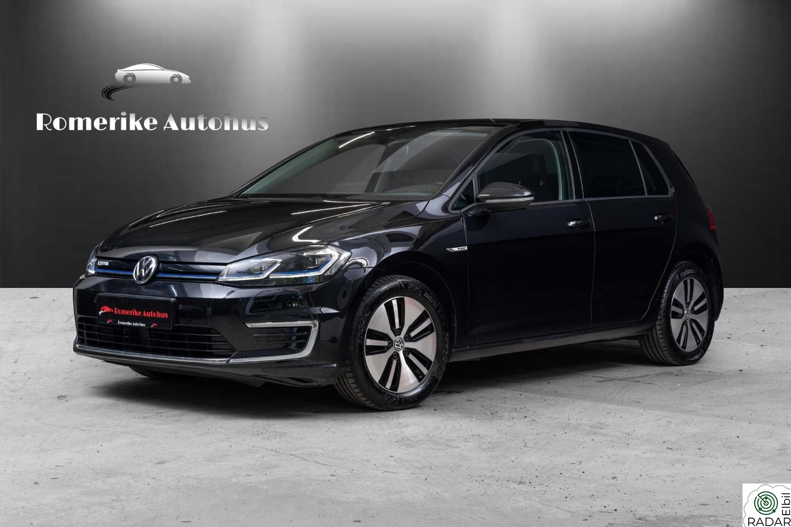 VOLKSWAGEN GOLF EXCLUSIVE 136HK // Helskinn, ActiveInfo, Keyless, ACC++