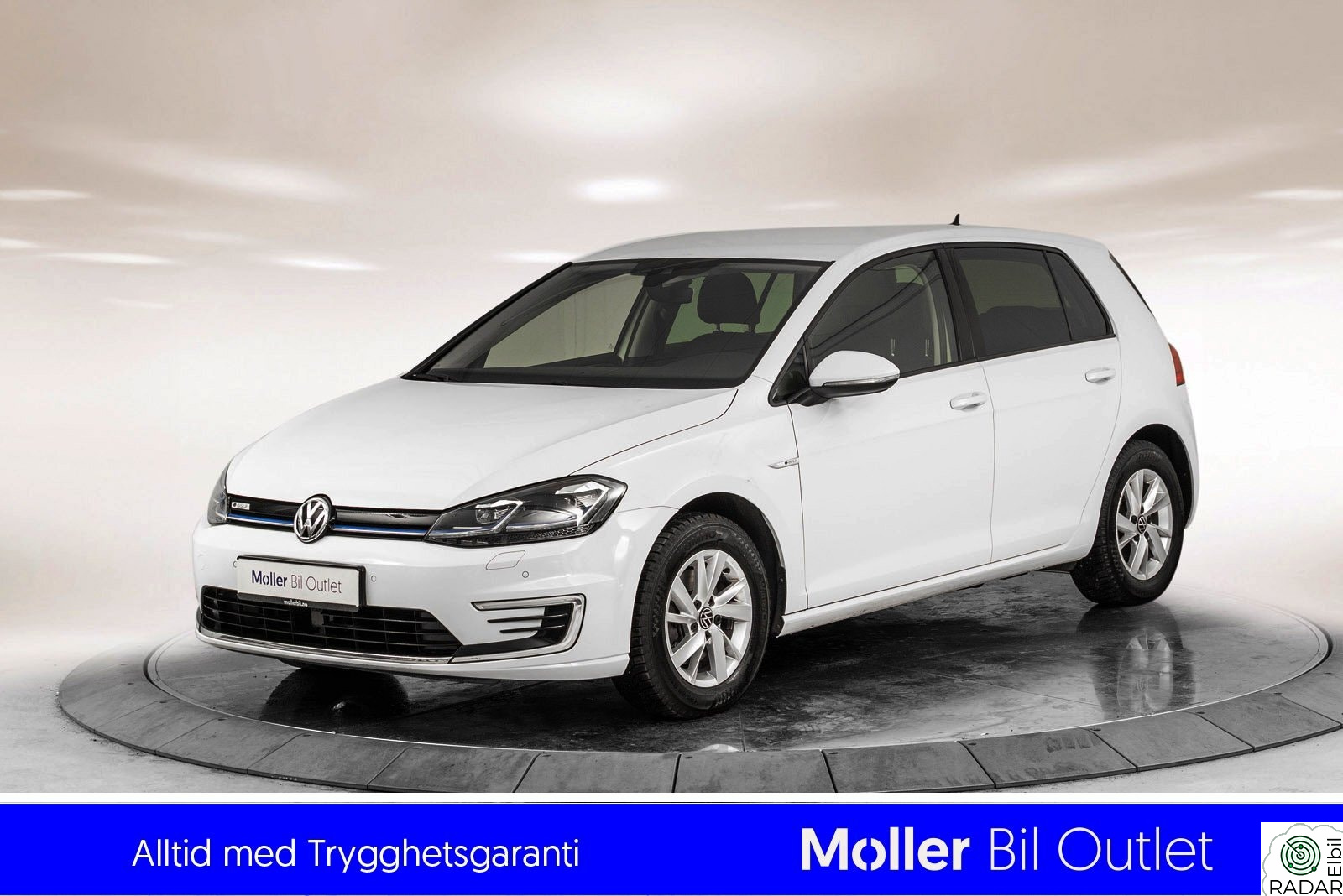 VOLKSWAGEN GOLF 136hk Exclusive - R.Kam, Skinn, Active Info, Navi