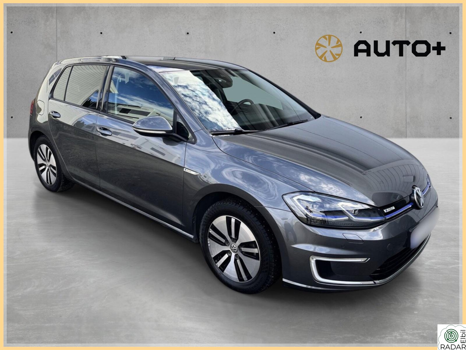 VOLKSWAGEN GOLF EXCLUSIVE / SKINN / ACTIVE INFO / DYNAUDIO / KEYLESS !