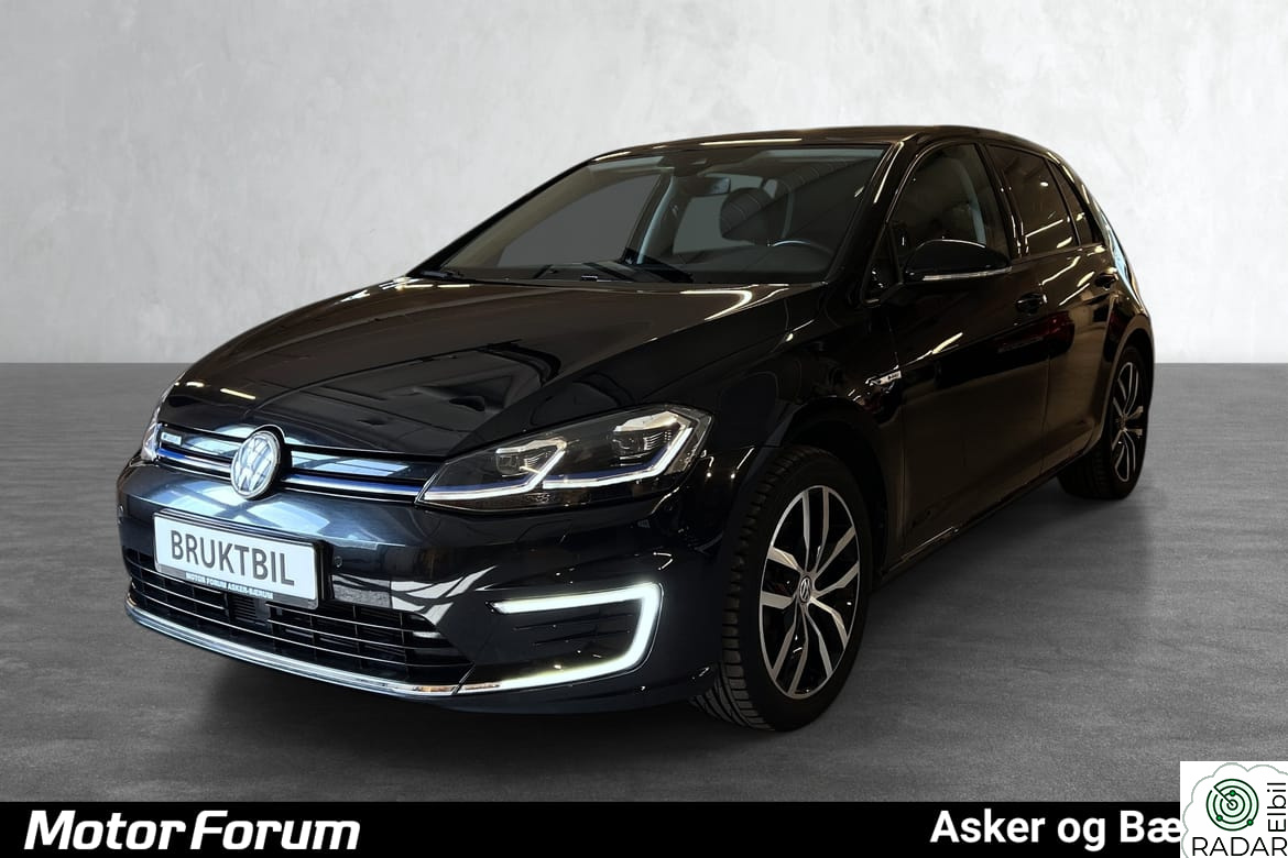 VOLKSWAGEN GOLF EXCLUSIVE|ACTIVE INFO|KEYLESS|KAMERA|ACC|DAB|NAVI|BT