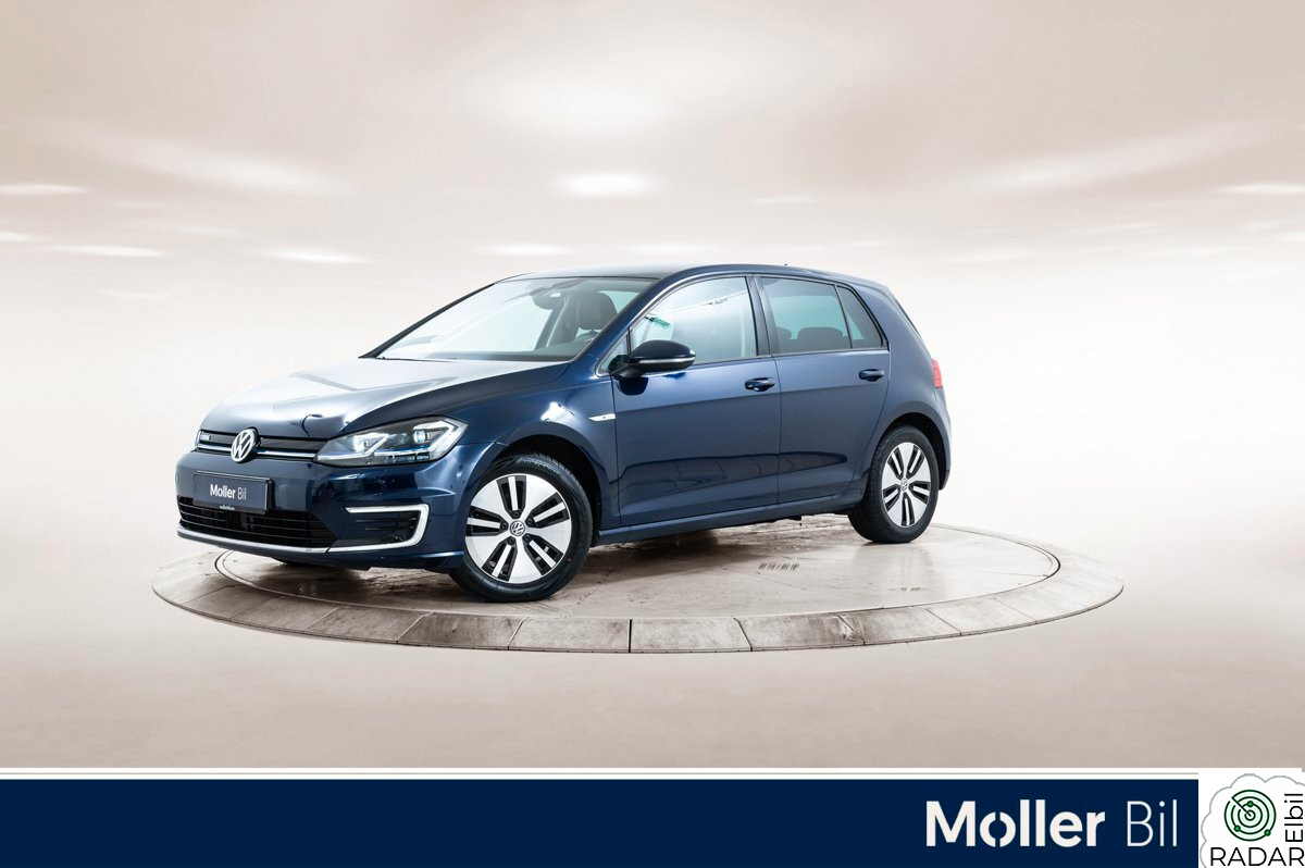 VOLKSWAGEN GOLF 136hk Exclusive Kamp - R.Kam, LED, Skinn, Sp.Seter