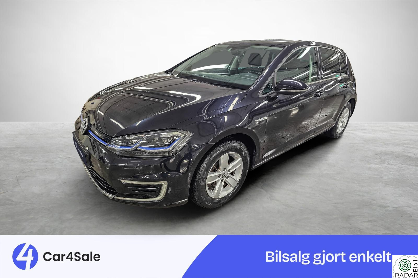 VOLKSWAGEN GOLF 300km / ACC / R.Kam / V.Pumpe / K.less / Norsk / Lav KM
