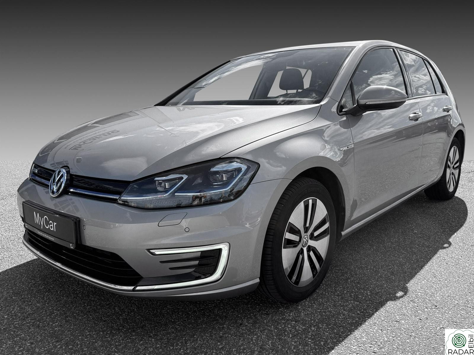 VOLKSWAGEN GOLF Adaptiv Cruise/Skinn/DAB+/Ryggekamera/Apple Carplay++