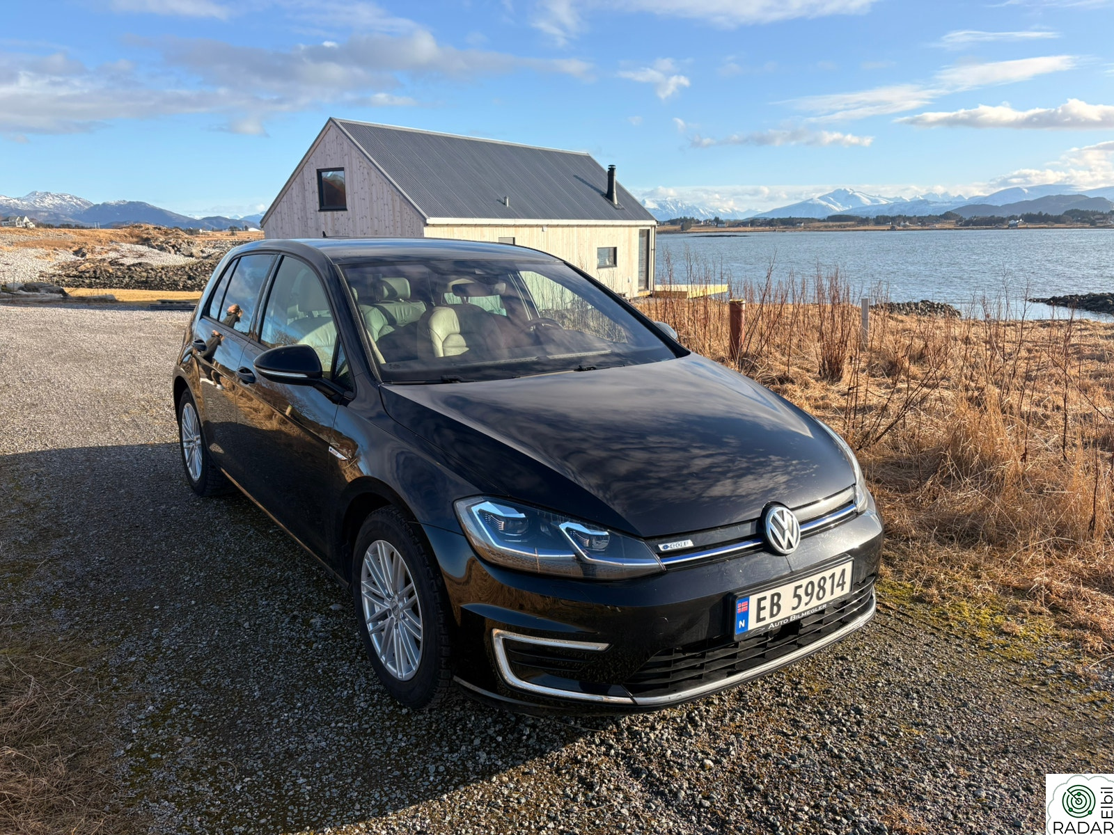 VOLKSWAGEN GOLF Final Edition / ACC / R.Kam / Skinn / Navi