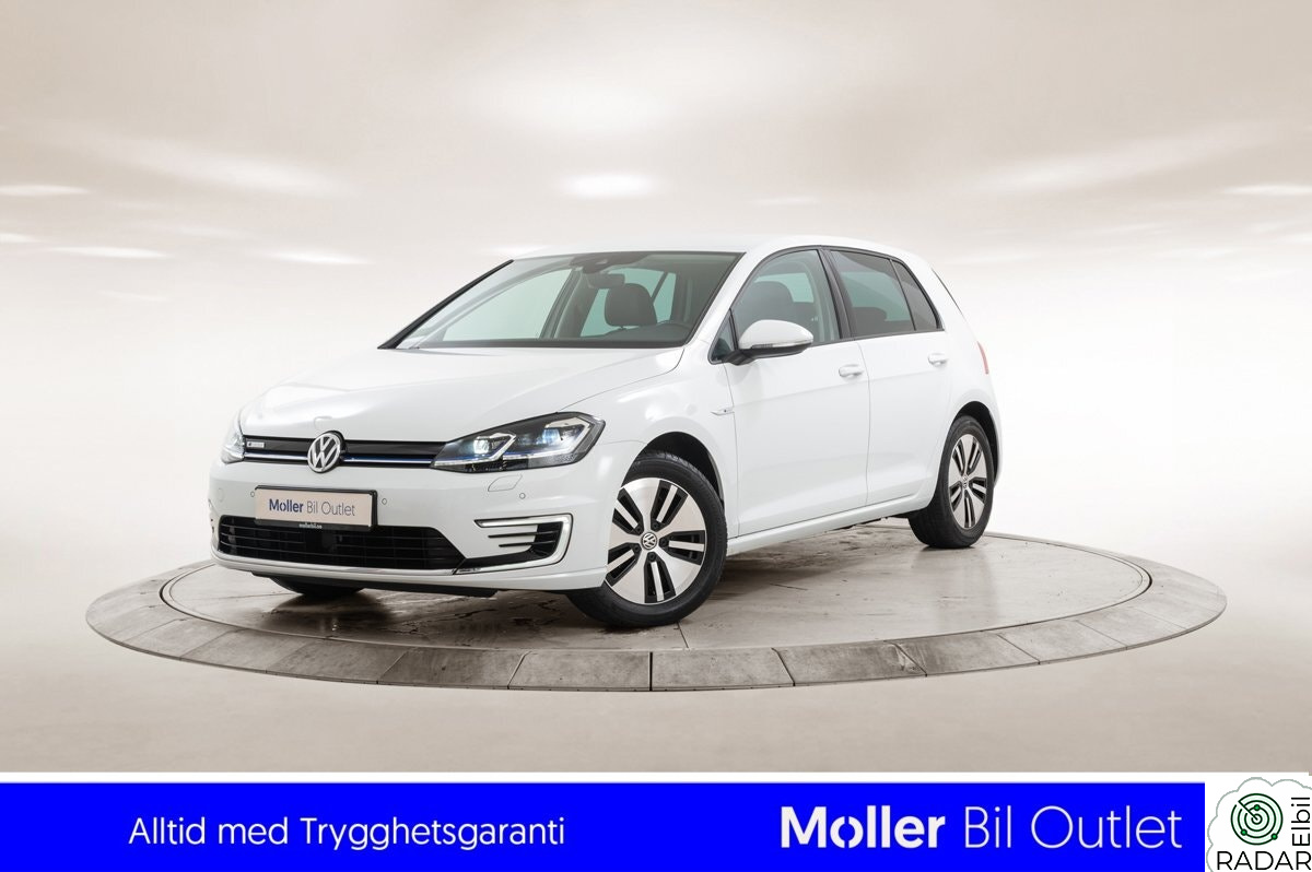 VOLKSWAGEN GOLF 136hk Exclusive - R.Kam, Keyless, Active Info, Skinn