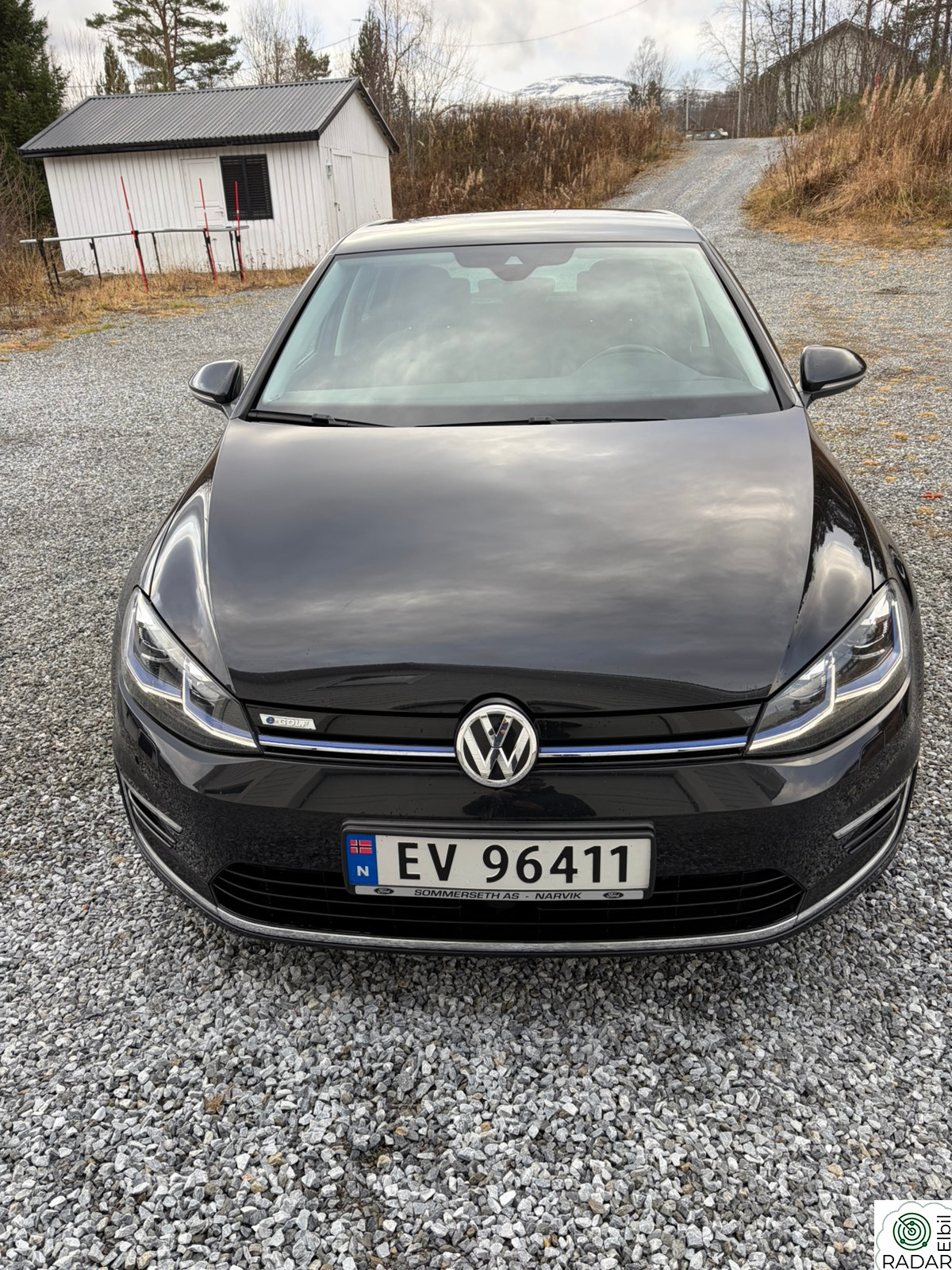 VOLKSWAGEN GOLF Exclusive m. skinninteriør.