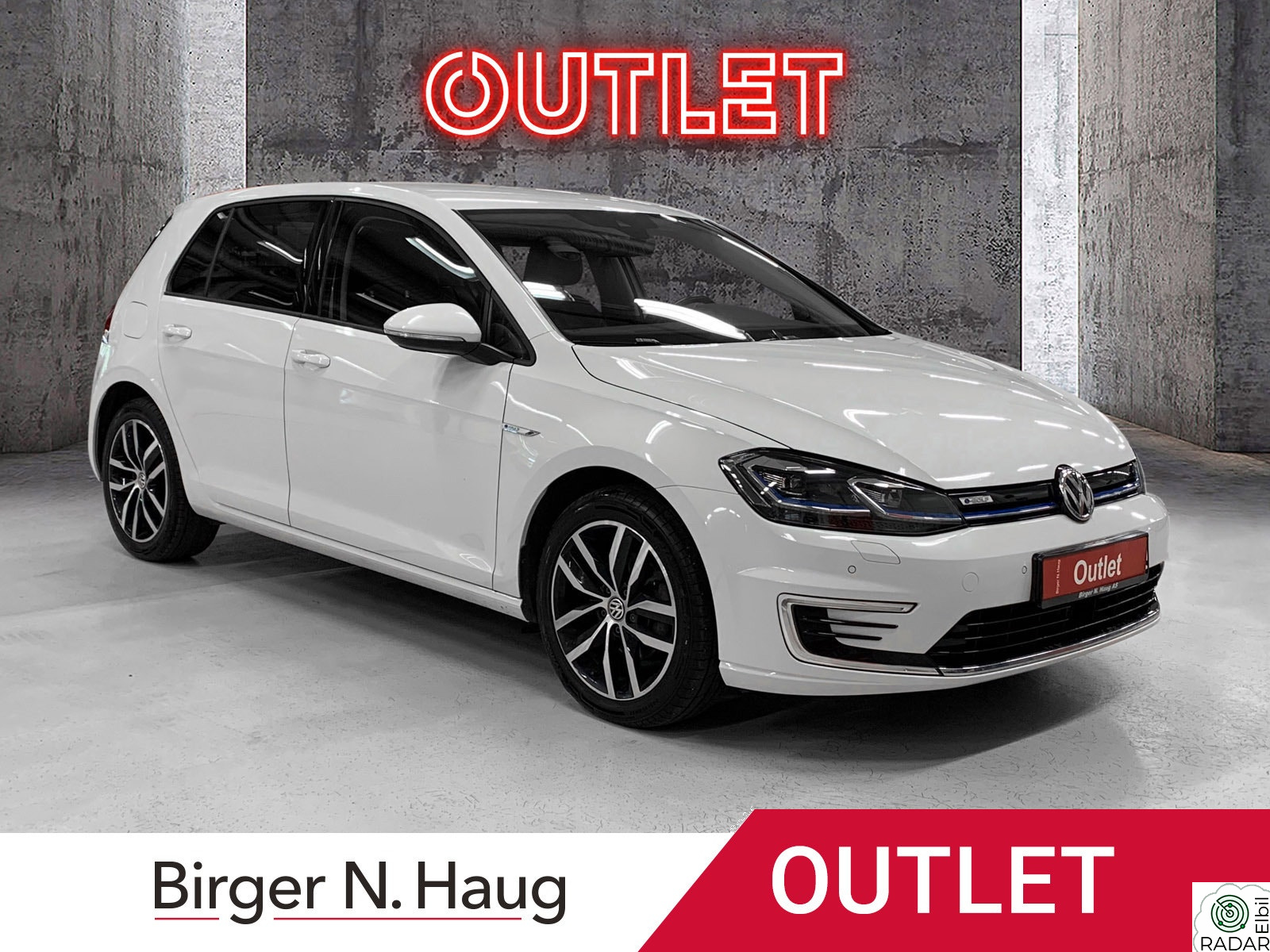 VOLKSWAGEN GOLF Exclusive (K) /OUTLET/SKINN/LED/ACTIVE INFO/KEYLESS/